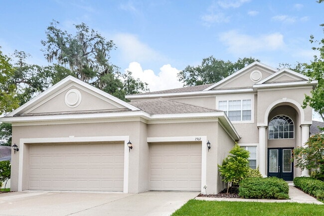 Building Photo - 2302 Fountain Grass Dr