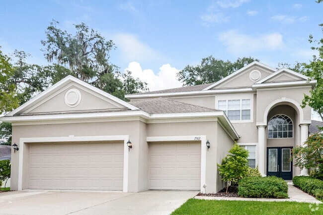 Building Photo - 2302 Fountain Grass Dr