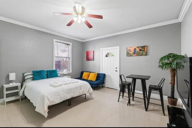 Foto del edificio - 2324 W Palmetto St