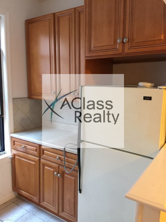 Foto principal - 2411 41st St