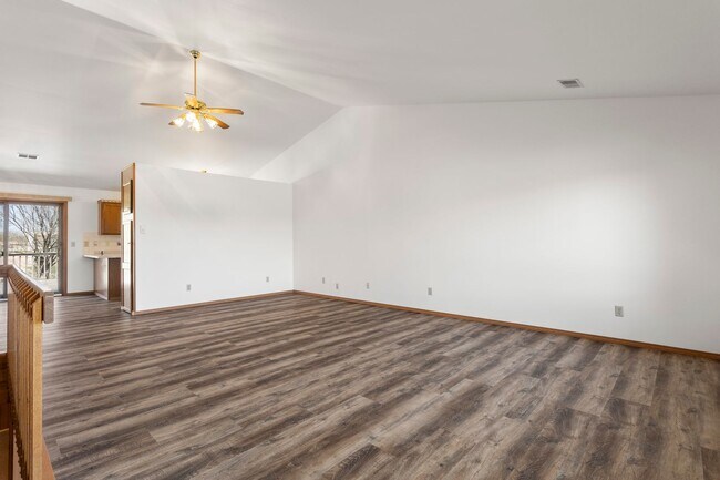 Foto del edificio - 650/652 Millbrook Drive