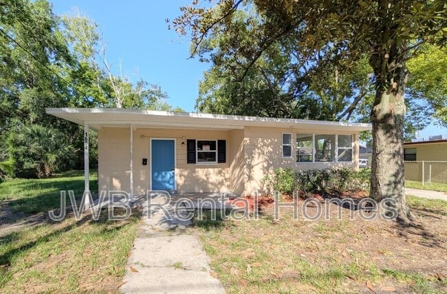 Foto del edificio - 1654 Cortez Rd