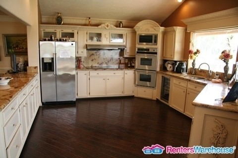 Building Photo - Beautiful Baytown 4/3 Waterfront FOR LEASE!!!