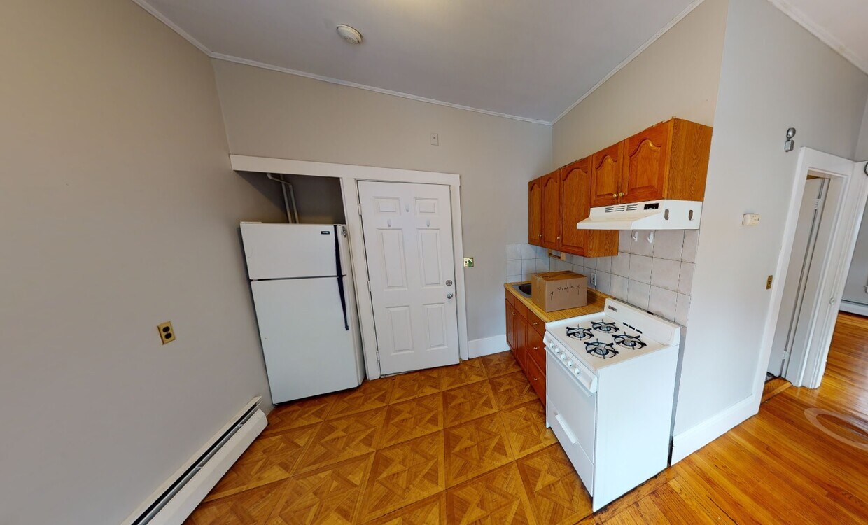 Primary Photo - 224 Banks St