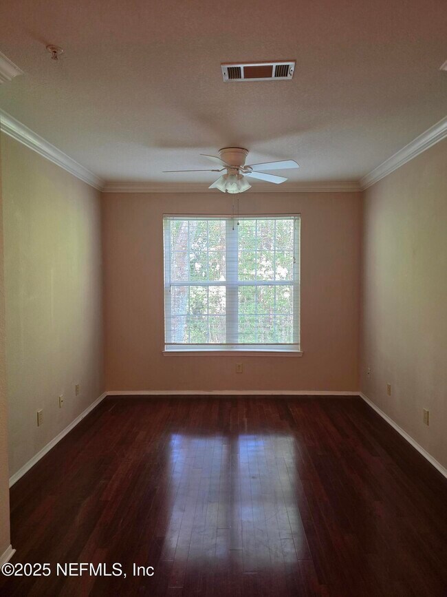 Foto del edificio - 13810 Sutton Park Dr N