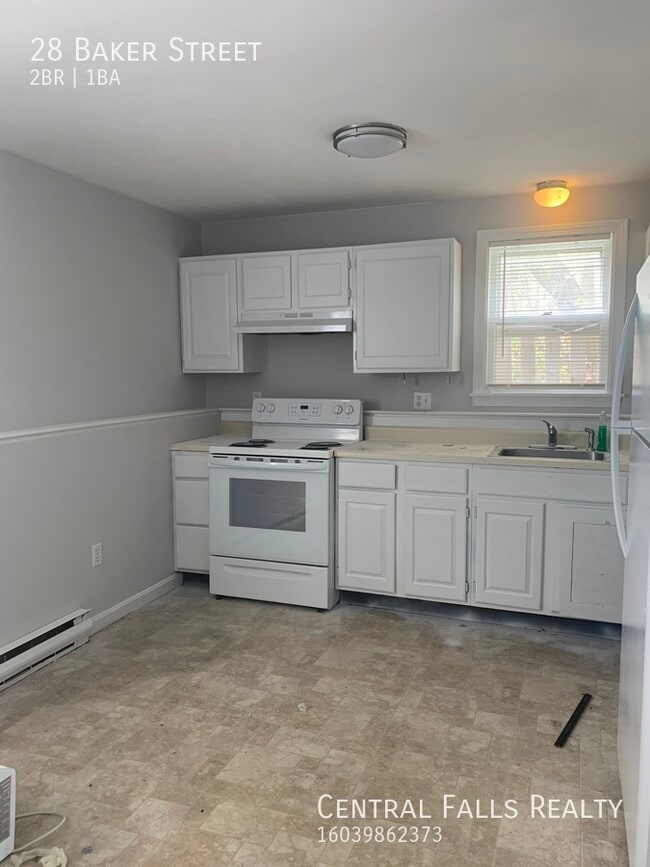 Building Photo - 28 Baker St