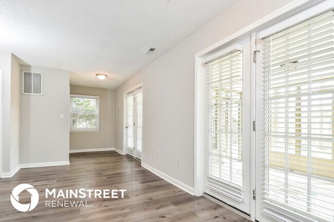 Foto del edificio - 138 Arcaro Dr