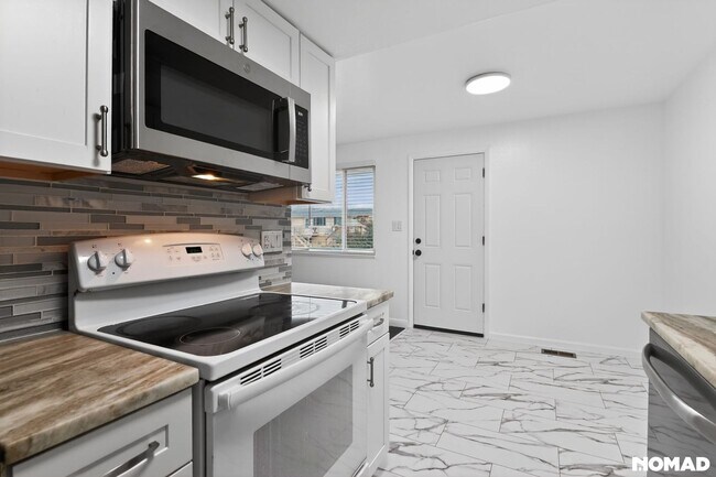 Foto del edificio - 747 W Cleveland Cir