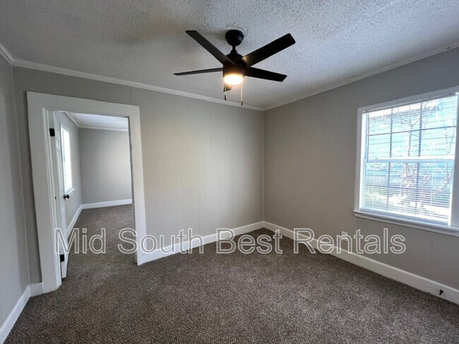 Foto del edificio - 183 Holland Ave