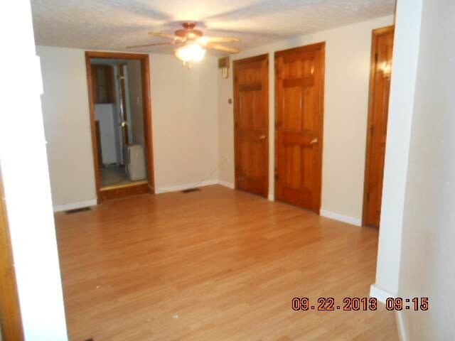 Building Photo - 3257 McClure Ave