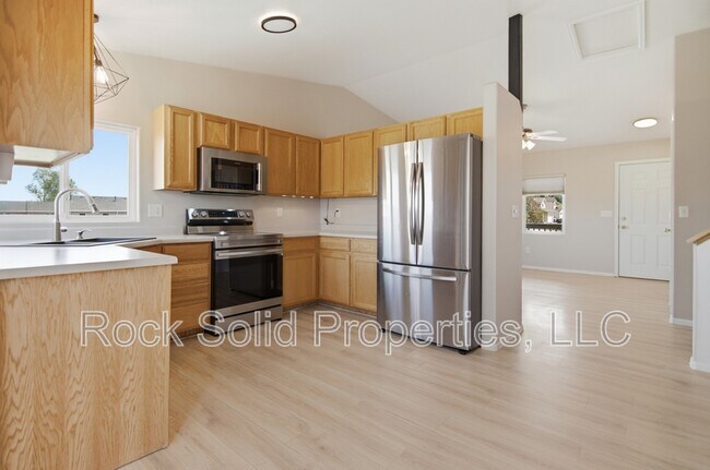 Foto del edificio - 4804 Saddleback Dr