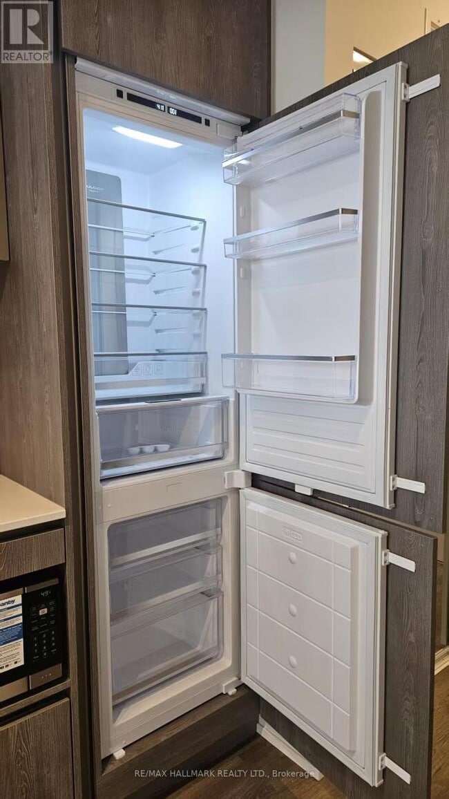 Building Photo - 8 Interchange Wy