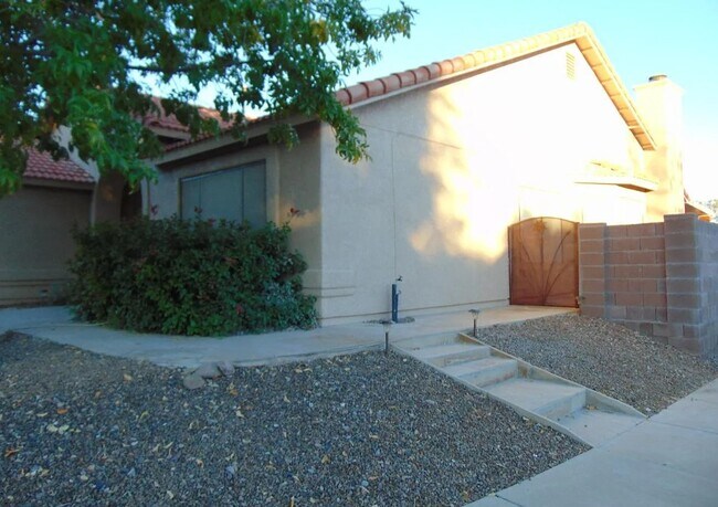 Foto del edificio - 8431 E Heath Ct