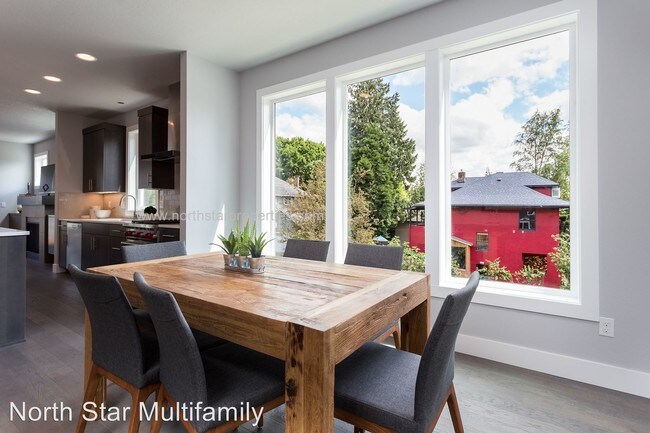 Foto del edificio - 5081 NE 32nd Ave