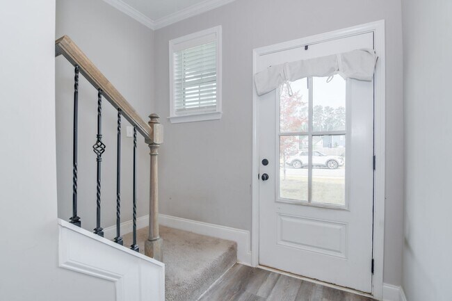 Foto del edificio - 4 Bedroom 2 Bathroom Two Story Home