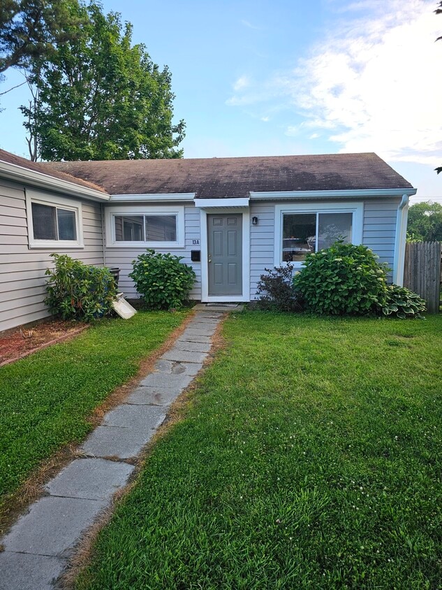 Primary Photo - 13 Woolsey Rd
