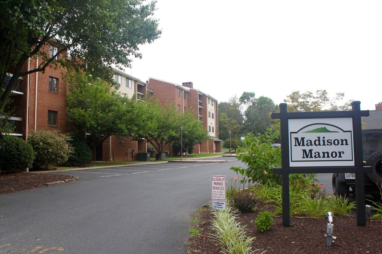 1026 Blue Ridge Dr Unit 3, Harrisonburg, VA 22802 Condo for Rent in