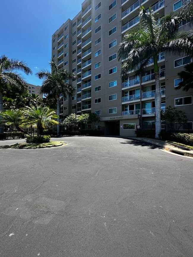 Building Photo - 94-302-302 Paiwa St