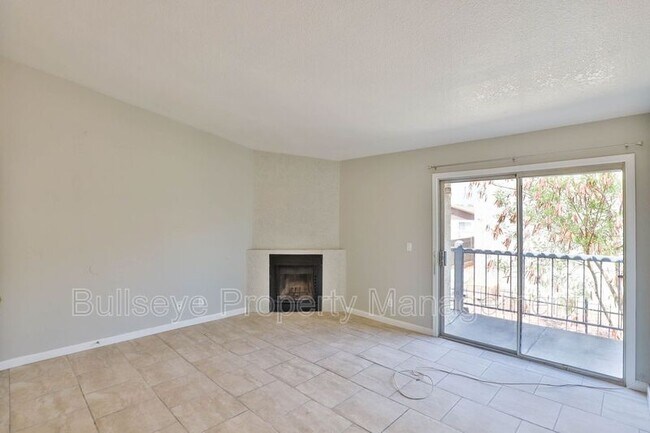 Photo - 1540 W Mercer Ln Apartment