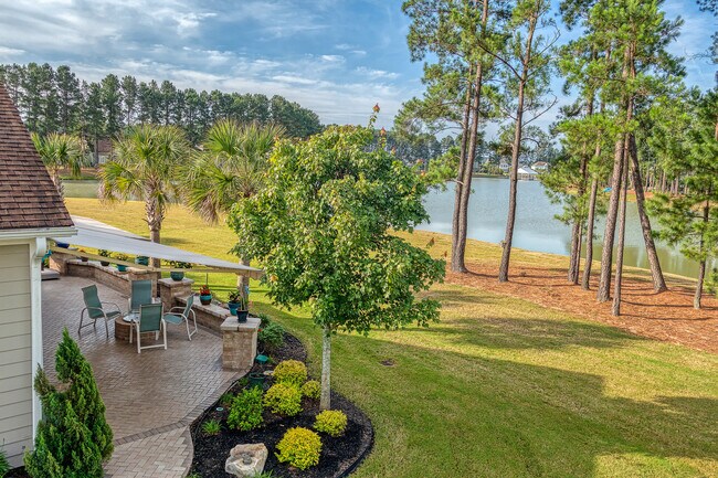 Foto del edificio - 521 Tidewater Chase Ln