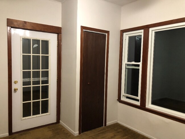 Building Photo - 3110 Roosevelt Rd