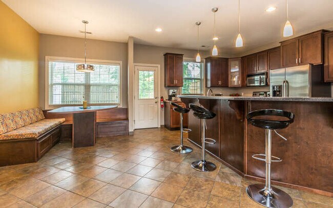 1739 N Washington St Bloomington In 47408 Townhouse For 1739 N Washington St Bloomington In