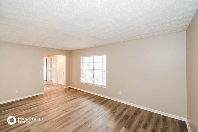 Building Photo - 7867 Lisa Drive E, Jacksonville, FL 32217
