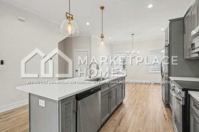 Foto del edificio - 976 Dozier Pl