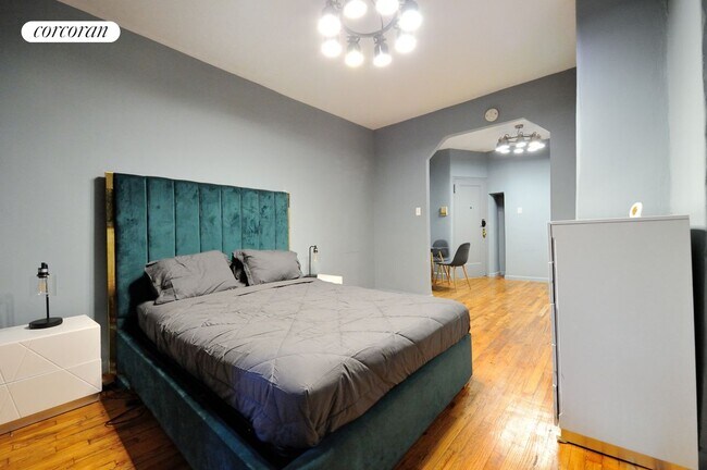 Building Photo - 173 E 91st St