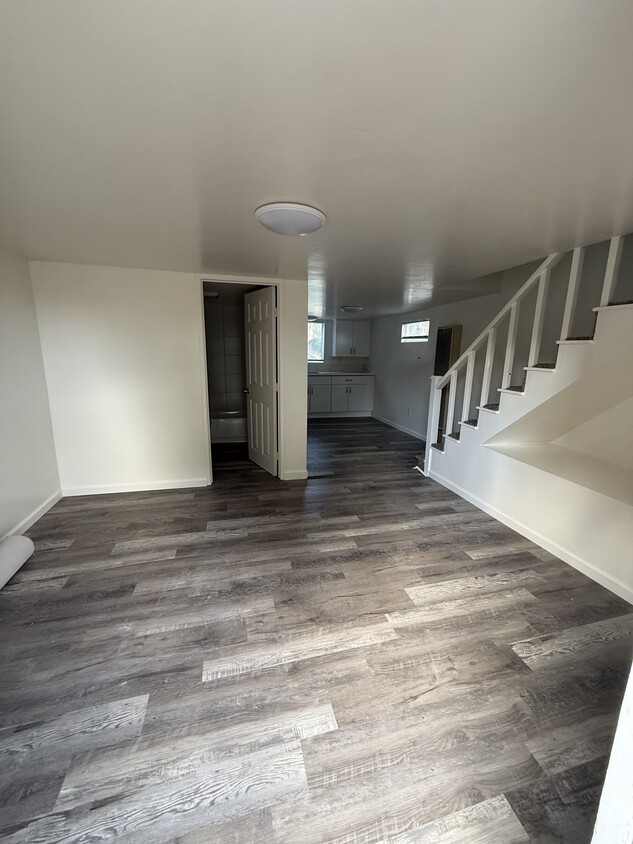 Livingroom & Main bathroom - 1829 31st St