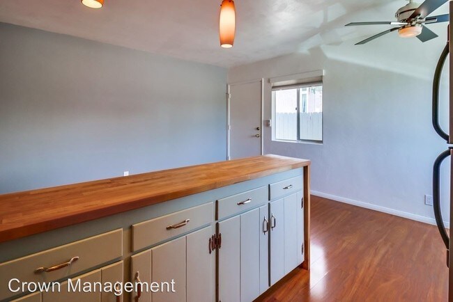 Foto del edificio - 1034 Law St