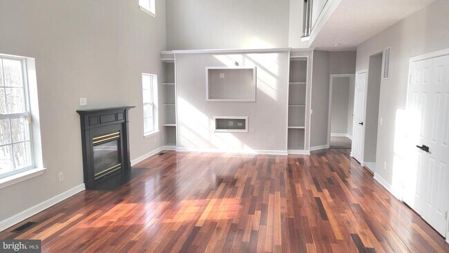 Foto del edificio - 10011 Welshire Dr