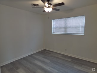 Building Photo - 3627 Bowling Ln