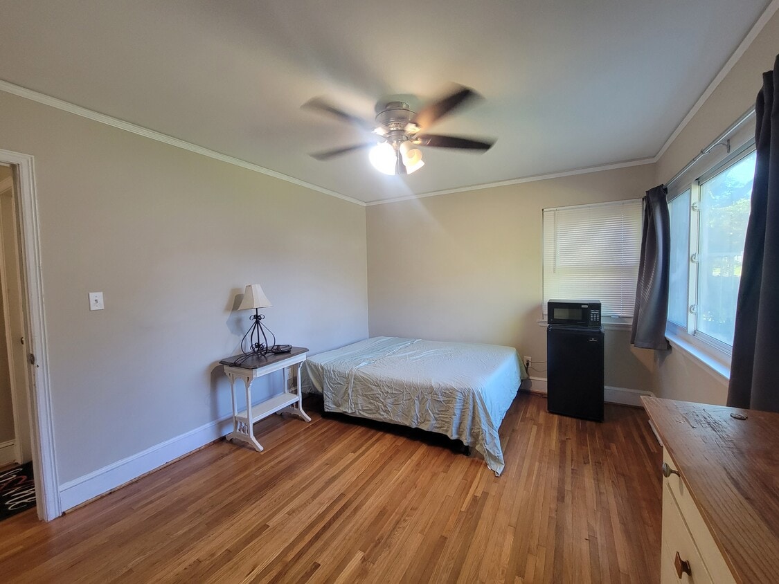 Photo - 2404 Edison St (Charlotte, NC)