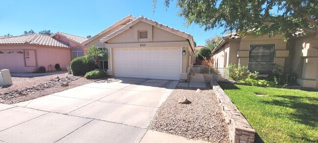 Foto del edificio - 4753 W Monterey St Chandler AZ 85226
