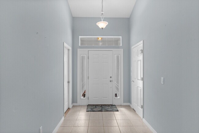 Foto del edificio - 800 Crestwood Dr