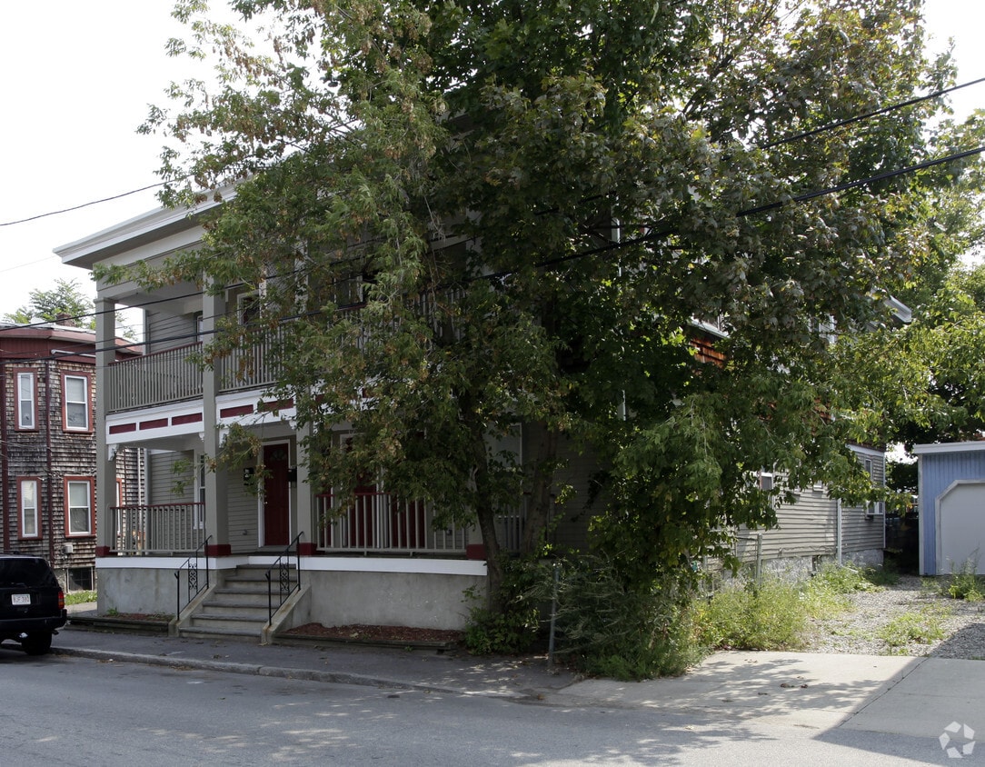 Building Photo - 12-14 Intervale St