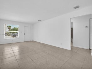 Building Photo - 241 NW 40th St