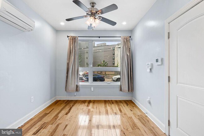 Foto del edificio - 823 N 15th St