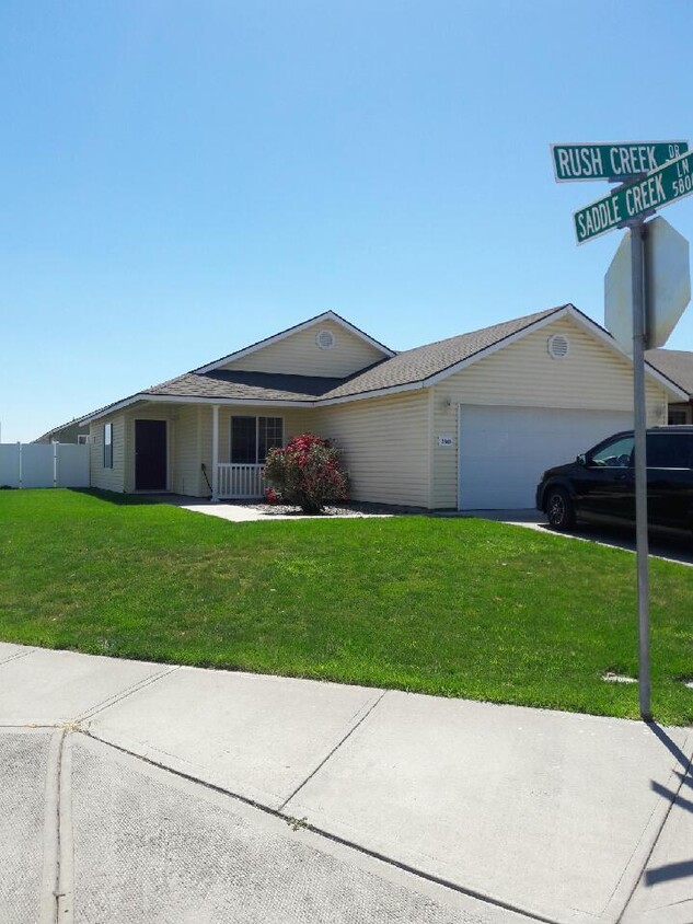 Primary Photo - Corner lot with Fenced Yard