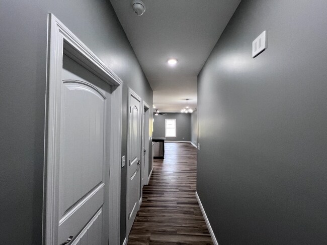 Foto del edificio - 106 Twin Oaks Dr