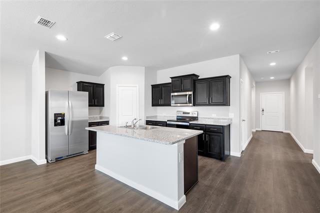 Building Photo - 124 Langley Ln