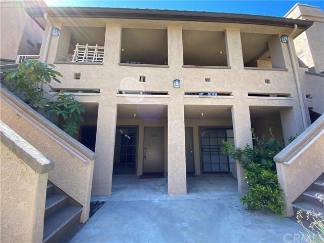 Foto del edificio - 1068 Calle Del Cerro