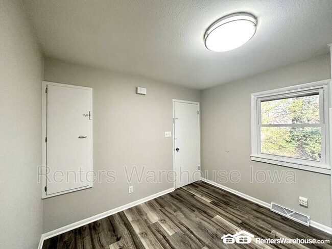 Foto del edificio - 3317 SE 4th St