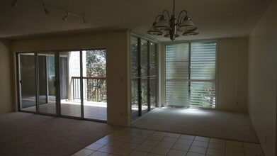 Building Photo - 435 Haleloa Pl
