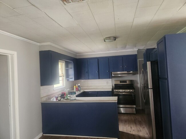 Building Photo - 1517 Live Oak St