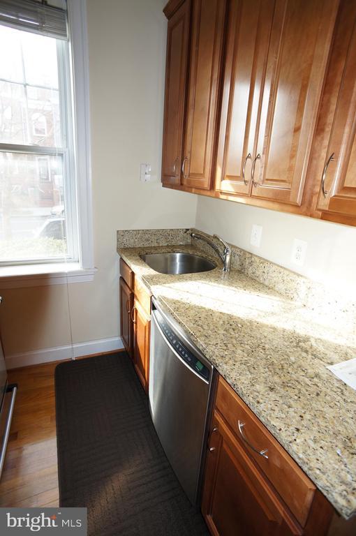 Foto del edificio - 1929 1st St NW