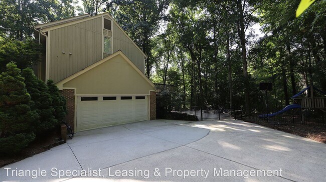 Foto del edificio - 4 br, 3.5 bath House - 1113 Kinsdale Drive