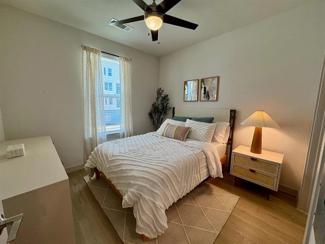 Foto del edificio - 320 Goll St