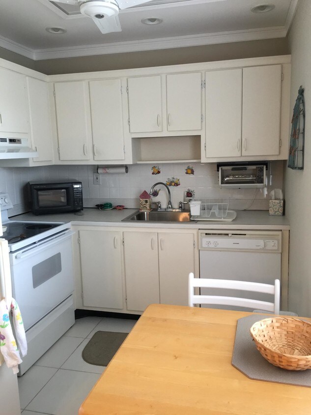 Primary Photo - 718 Normandy Ln
